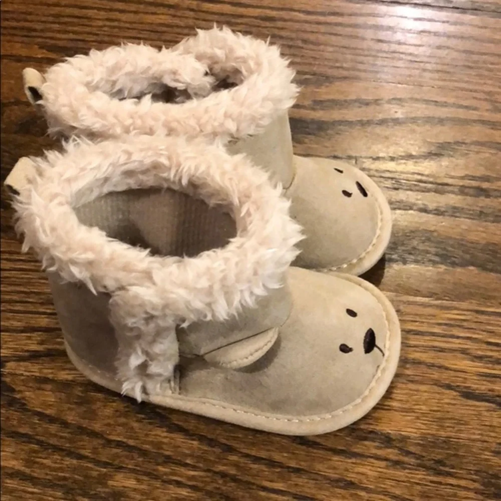 Child of Mine made by Carter’s Slip On Booties